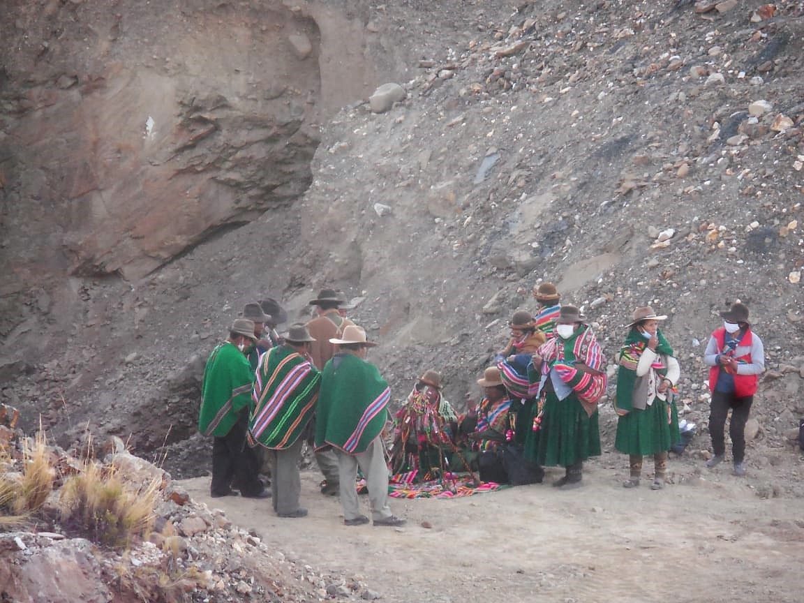 En Oruro, el territorio indígena Tapacarí Cóndor Apacheta se declara en emergencia ante el intento de avasallamiento minero